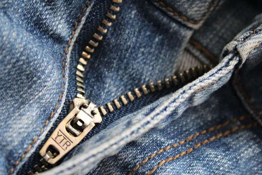 essential zipper pull styles