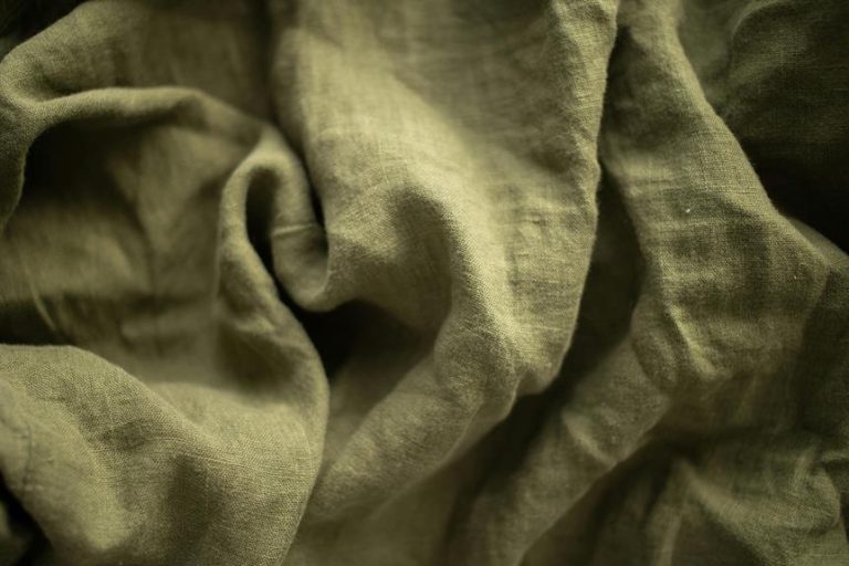 Understanding the Causes of Fabric Creasing - Knowing Fabric