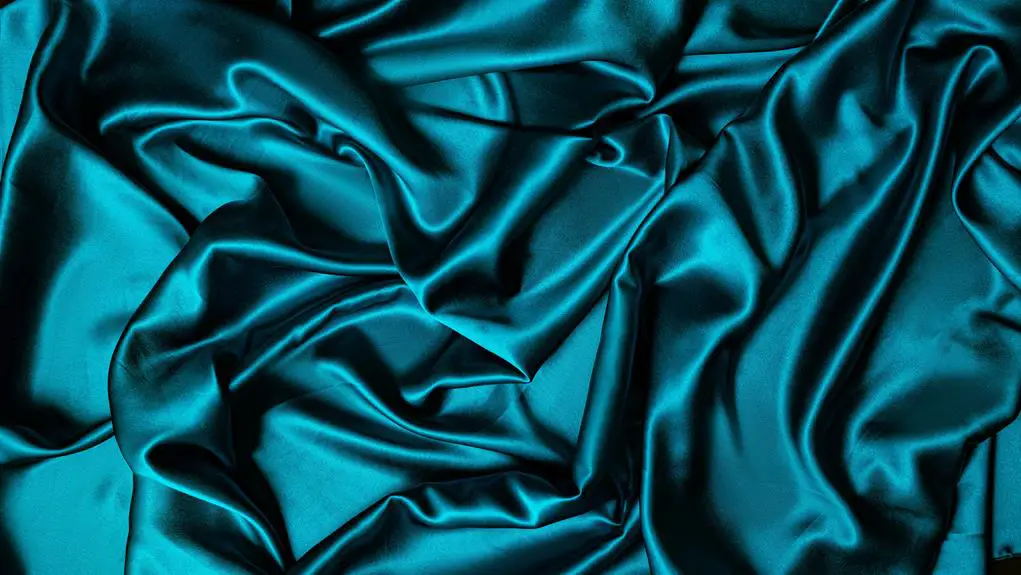 sateen versus satin comparison