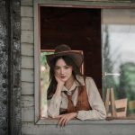 cropped gabardine shirt styling