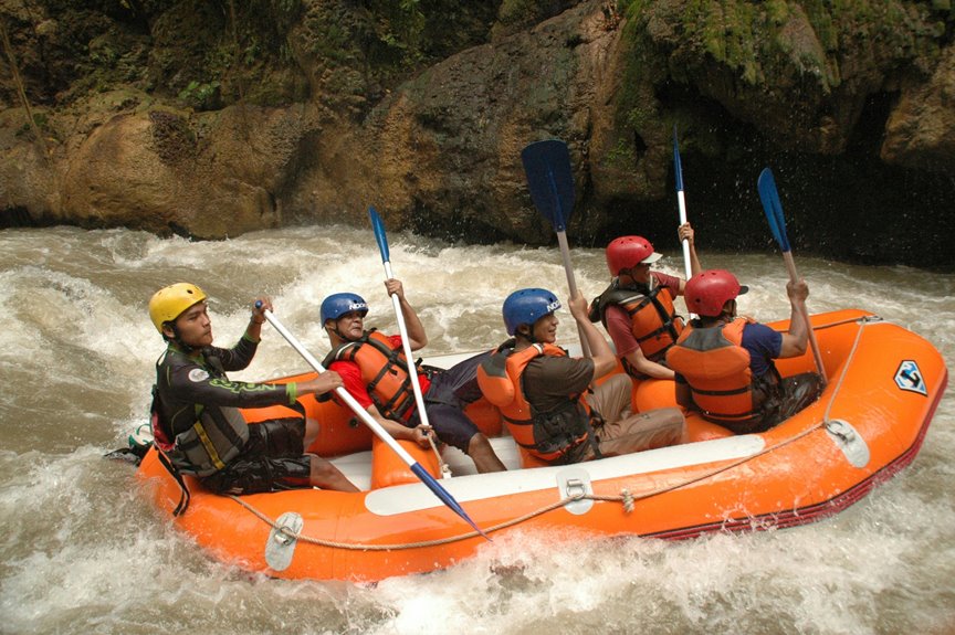 kevlar enhances canoe performance
