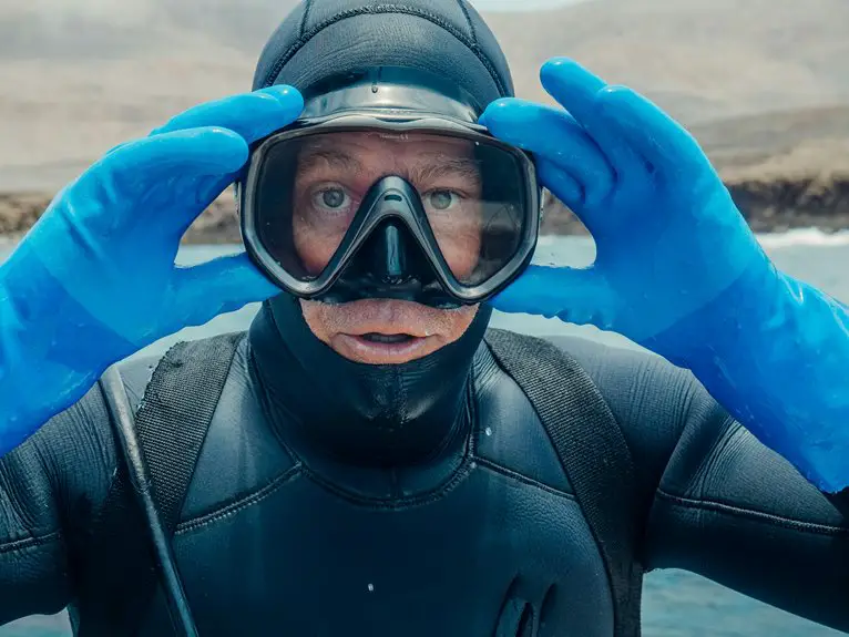 scuba fabric is water resistant