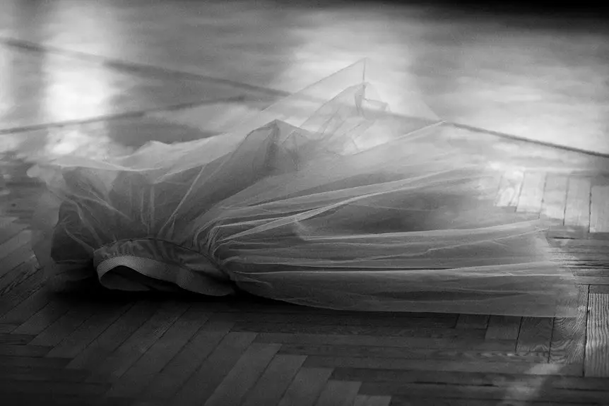 theatrical effects using gauze